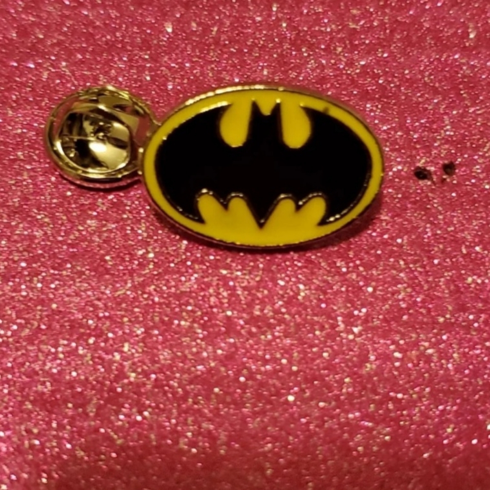 Batman pin - Picture 4 of 4
